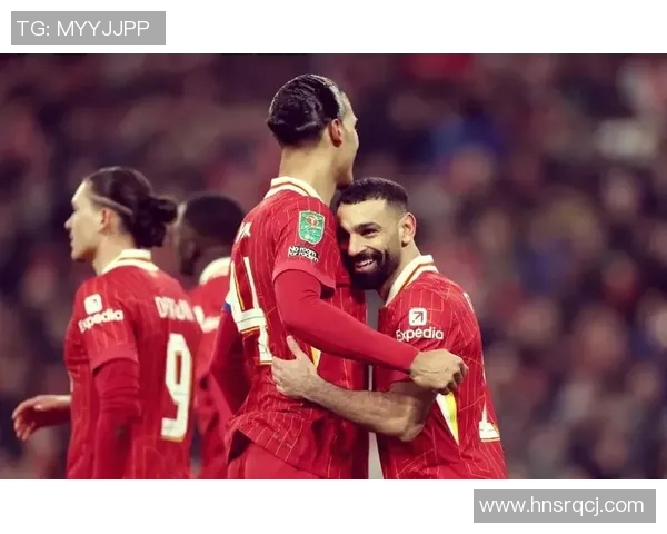 2020年利物浦与热刺巅峰对决海报展现足球激情与荣耀之战