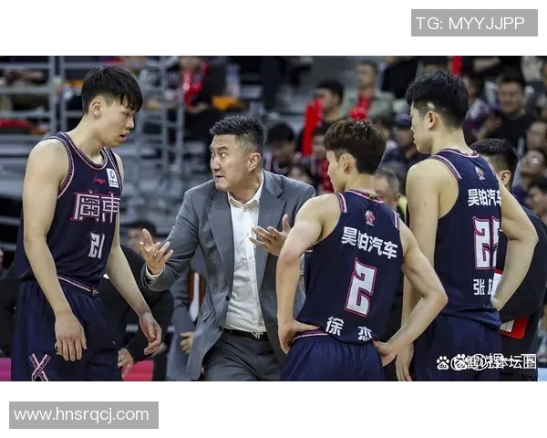 CBA广东队与深圳队激战正酣赛季关键之战引发球迷热议